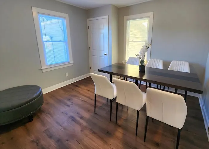 Holiday home Gem Crestwood